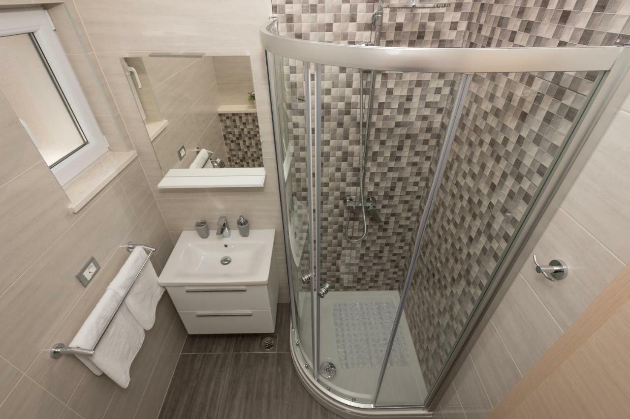 Apartmani Vujcic Makarska Zewnętrze zdjęcie