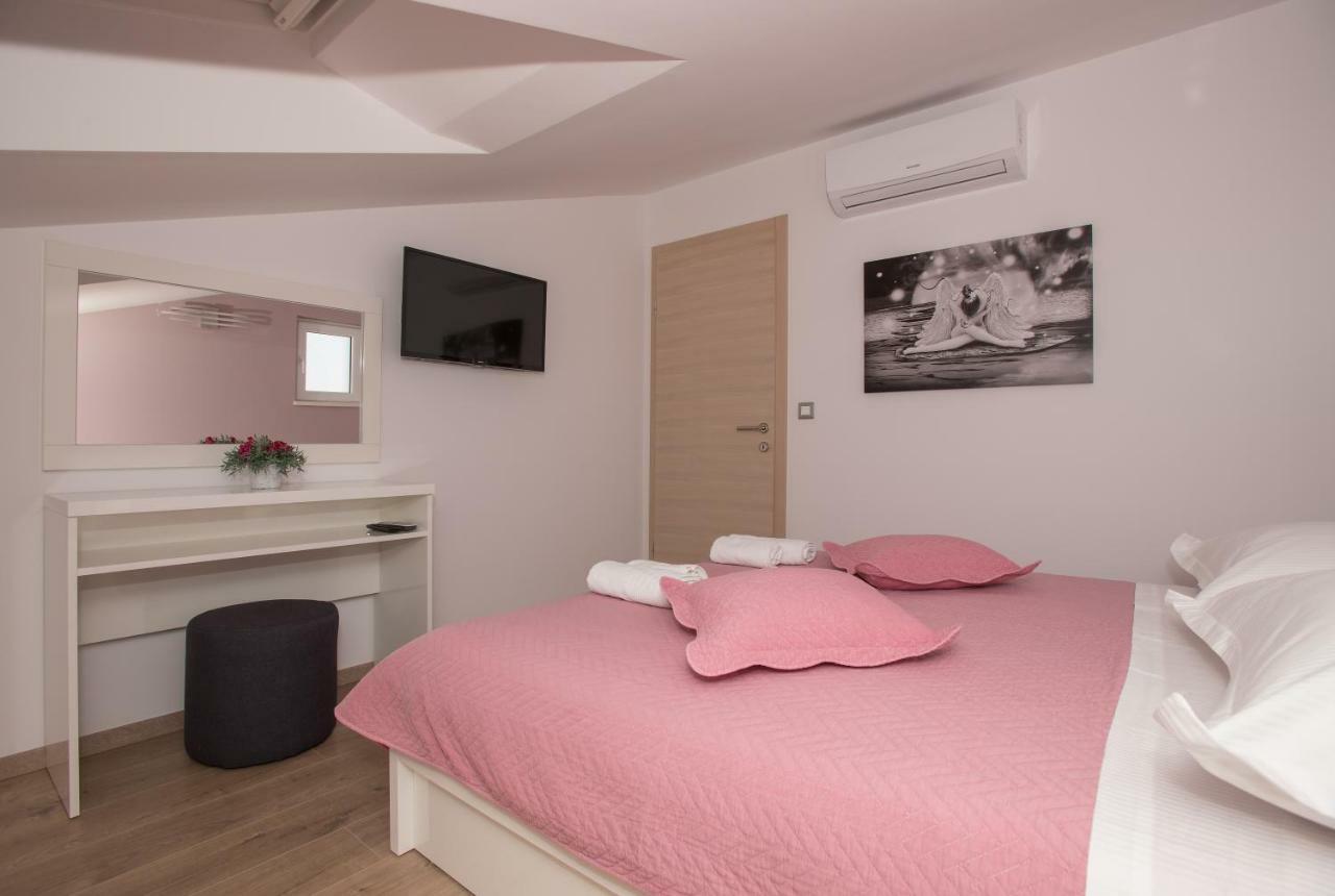 Apartmani Vujcic Makarska Zewnętrze zdjęcie