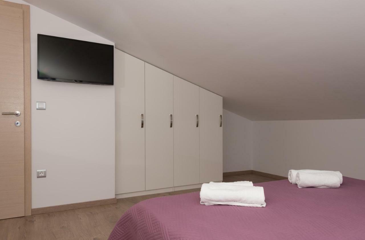 Apartmani Vujcic Makarska Zewnętrze zdjęcie